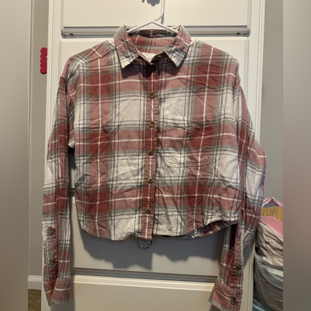 American Eagle cropped flannel